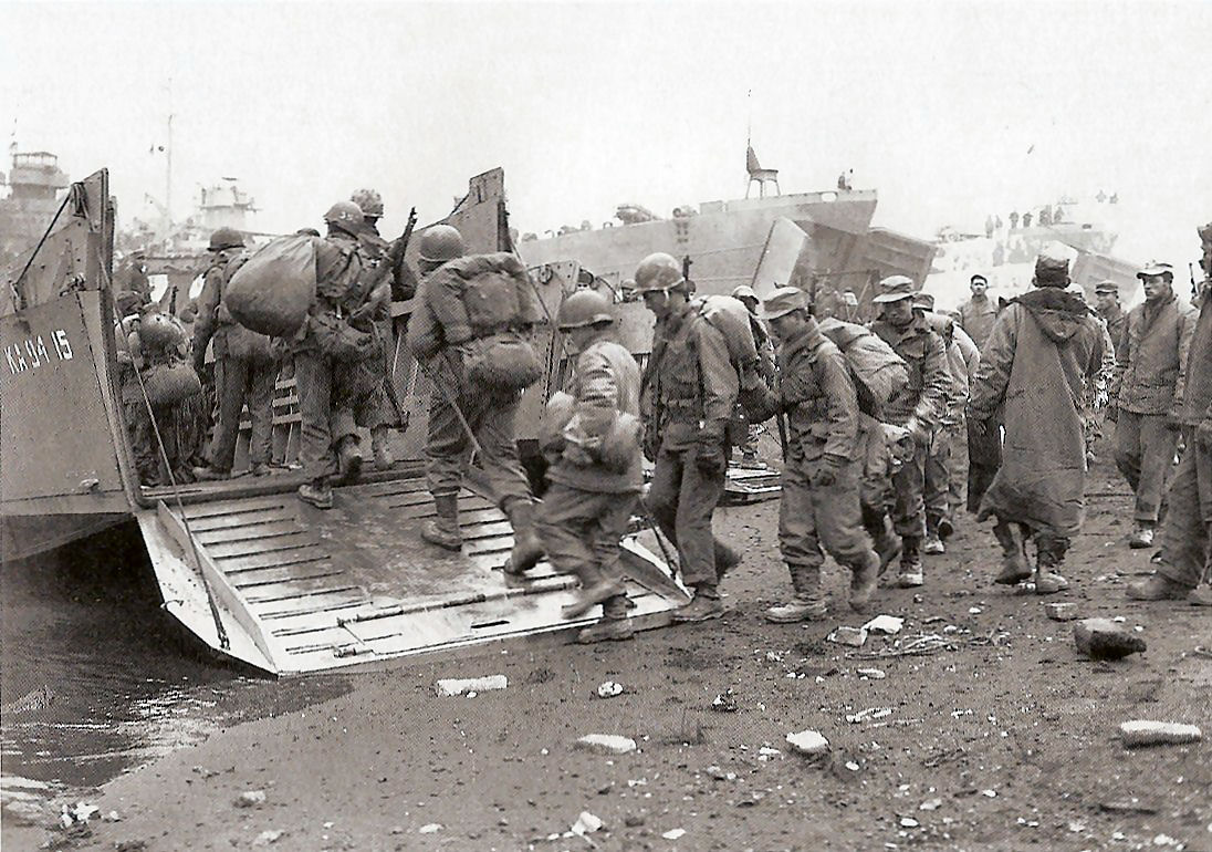  Troops Outloading At Hungnam  (right click, view image to see actual photo)