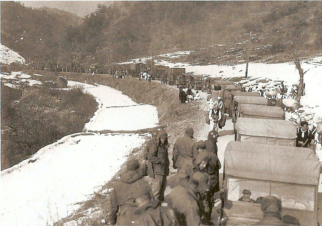  Congestion on Route 29 South of Hongch'on during retreat in the Central Sector, Jan 3 '51  (right click, view image to see actual photo)