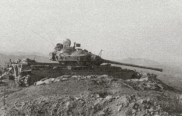  Centurion tanks of 1st Royal Tank Regiment 