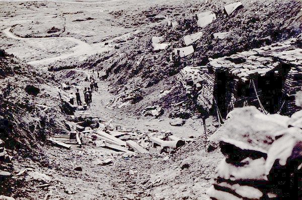 Jeep Track to Rear of the Hook; 2 RAR Position; July 1953